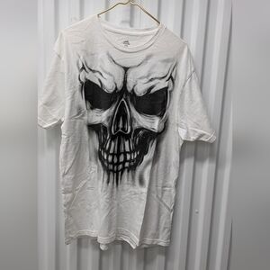 Men's White Skull Print Tee